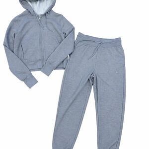 Women’s Nike Therma-fit Gray Tracksuit Set